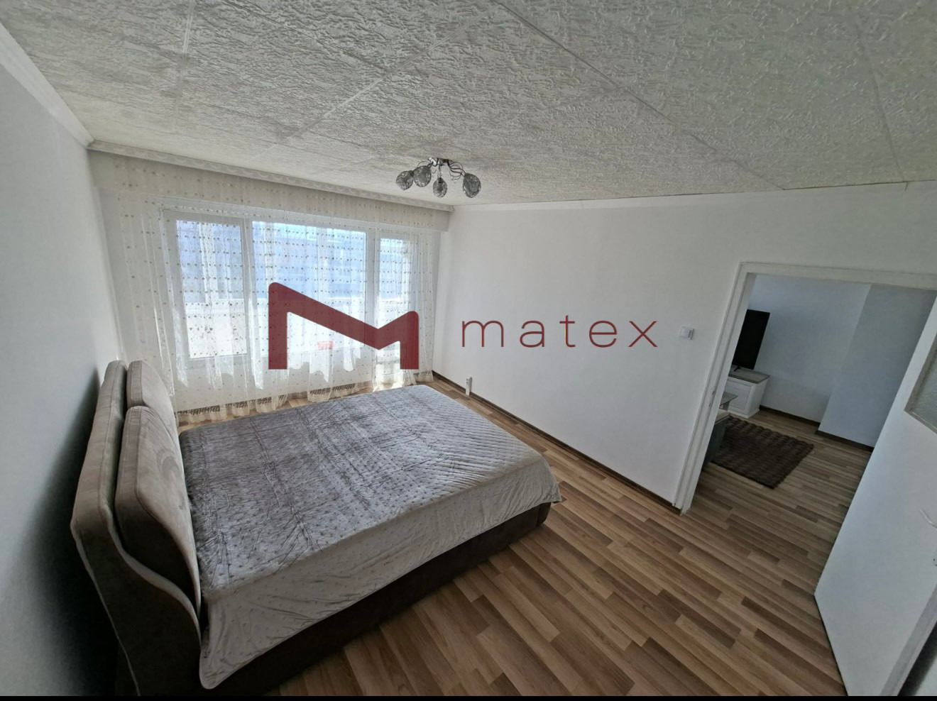 Продава 3-СТАЕН, гр. Варна, Цветен квартал