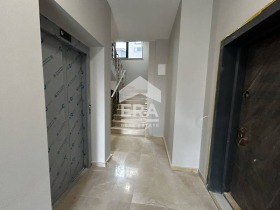 3 slaapkamers Briz, Varna 8