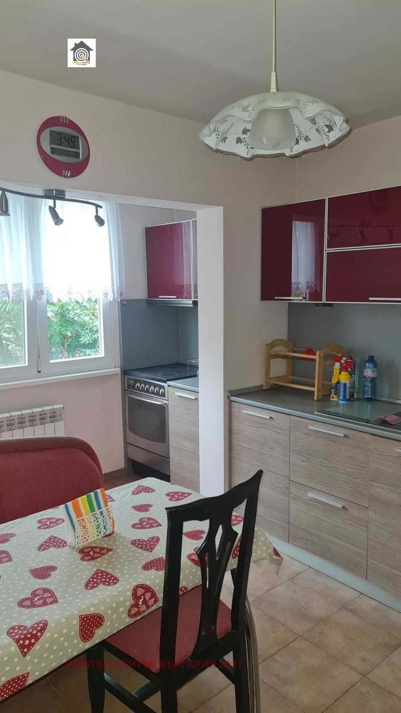 Na prodej  2 ložnice Sofia , Slatina , 79 m2 | 26139167 - obraz [2]