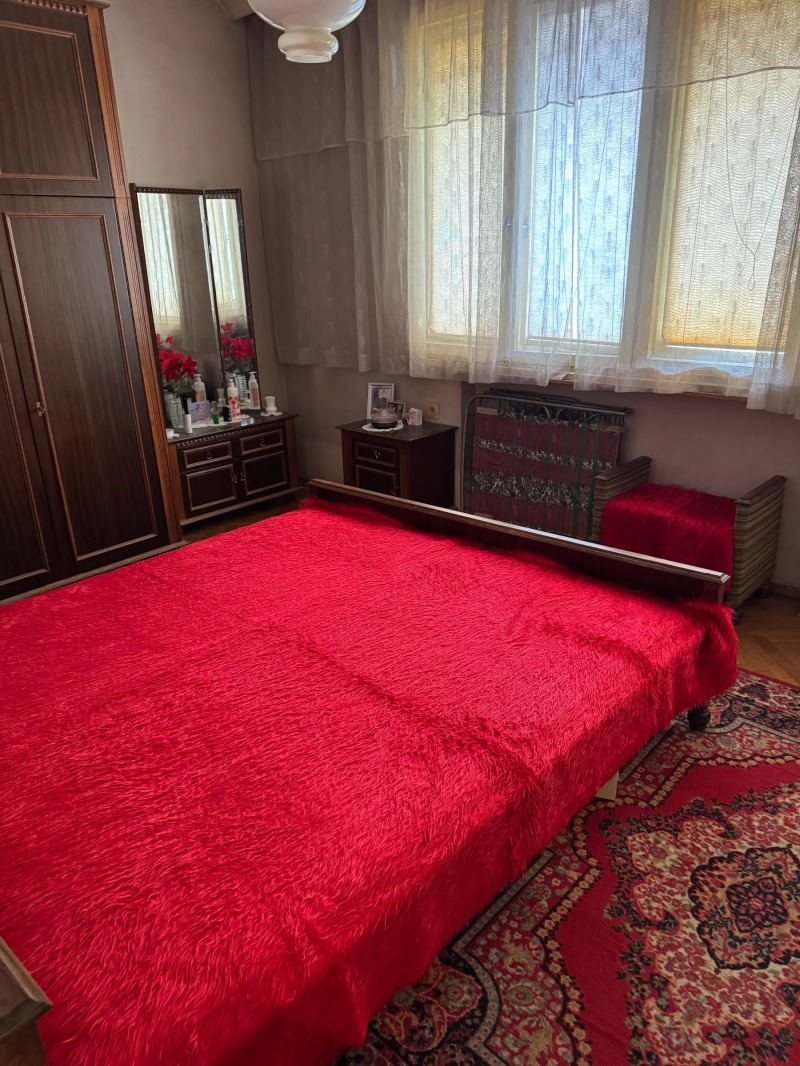 Продава  4-стаен град Плевен , 9-ти квартал , 101 кв.м | 74554420 - изображение [3]