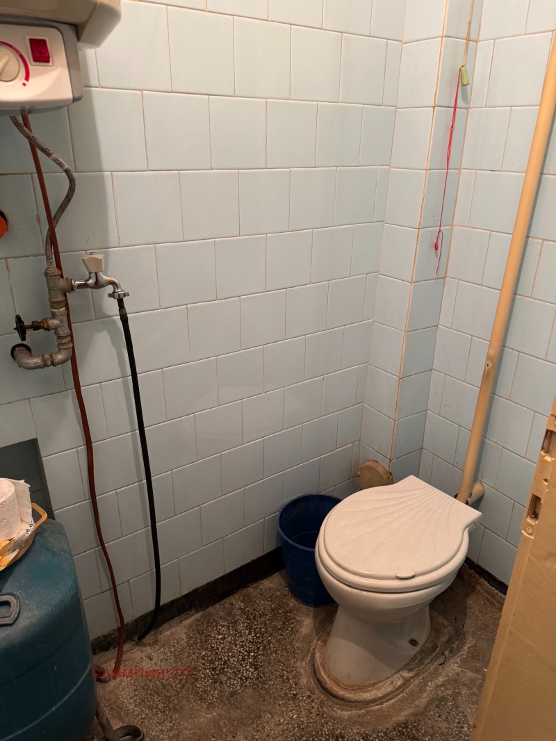 Продава  4-стаен град Плевен , 9-ти квартал , 101 кв.м | 74554420 - изображение [13]