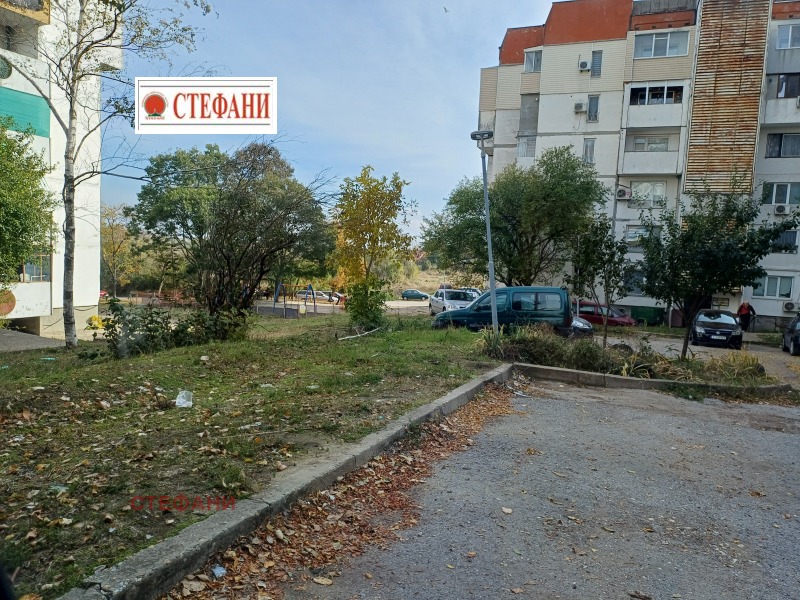 Продава 3-СТАЕН в град Русе, Дружба 3 - 97 кв.м / 88 000 € » 172 113.04 лв., СТЕФАНИ