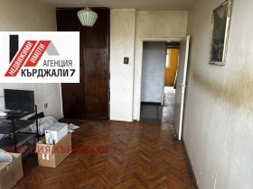 2 bedroom Tsentar, Kardzhali 1