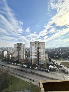 3-стаен град София, Факултета 1