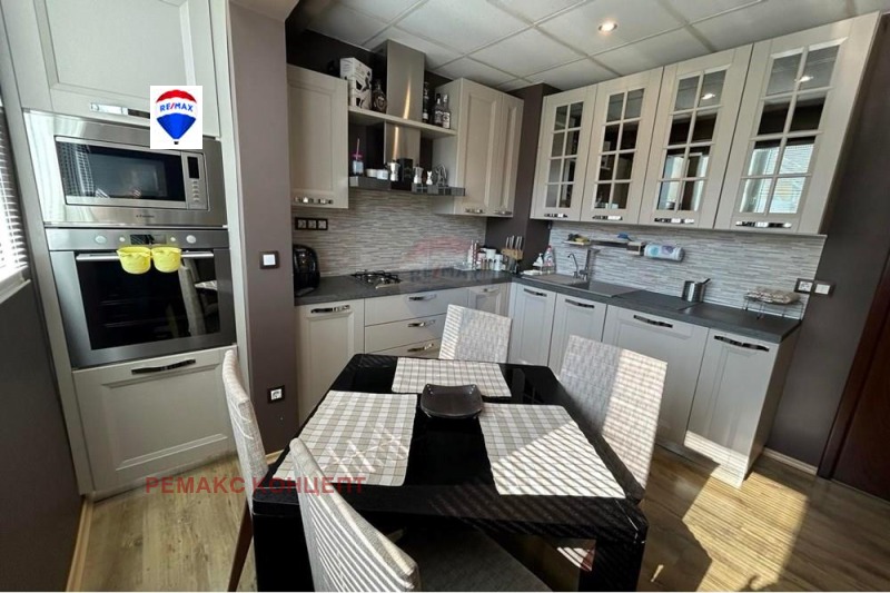 En venta  1 dormitorio Shumen , Boyan Balgaranov 2 , 64 metros cuadrados | 60788060
