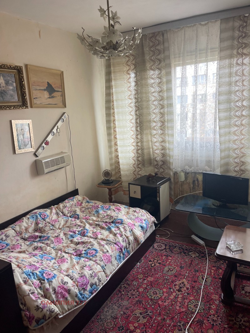 Na sprzedaż  3 sypialnie Plewen , Idealen centar , 103 mkw | 89878374 - obraz [4]
