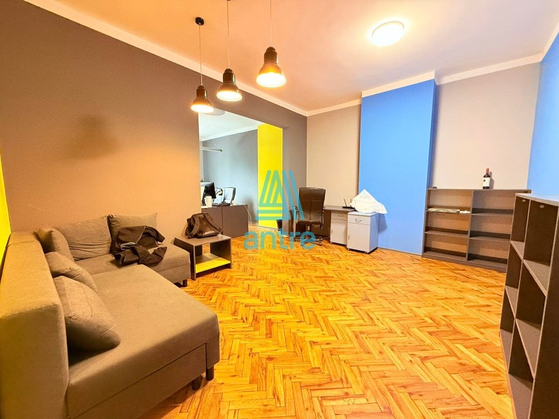De vânzare  3 dormitoare Sofia , Oboriște , 120 mp | 63137560