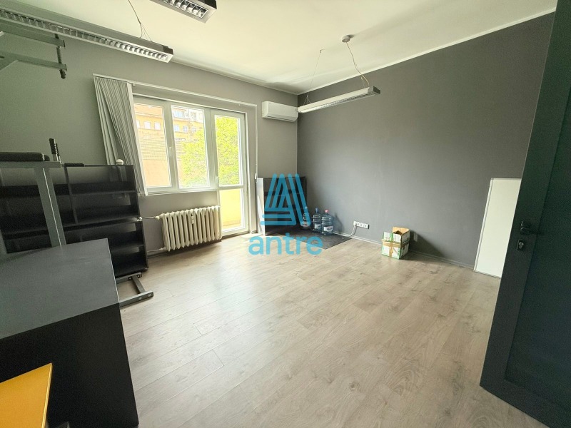 De vânzare  3 dormitoare Sofia , Oboriște , 120 mp | 63137560 - imagine [8]