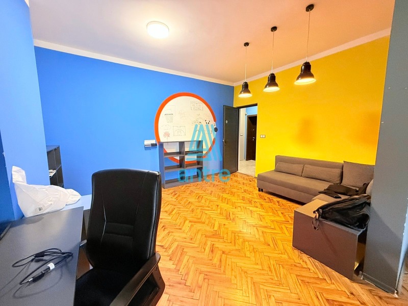 De vânzare  3 dormitoare Sofia , Oboriște , 120 mp | 63137560 - imagine [2]