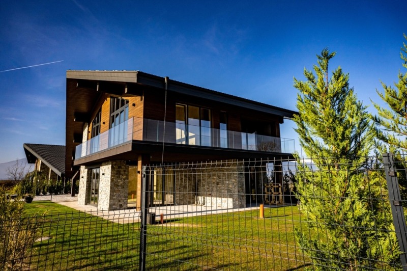 Продава КЪЩА, с. Баня, област Благоевград, снимка 2 - Къщи - 52823549