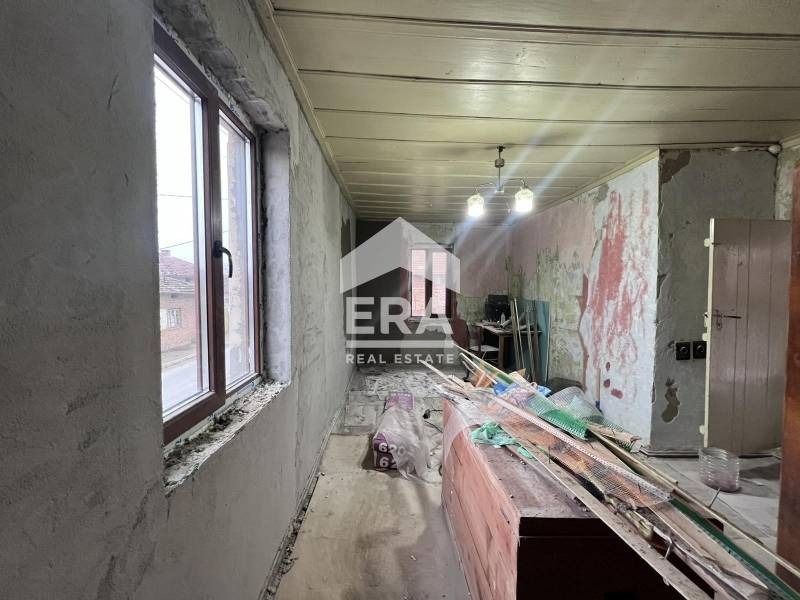 Продава КЪЩА, с. Николаево, област Велико Търново, снимка 2 - Къщи - 53443786