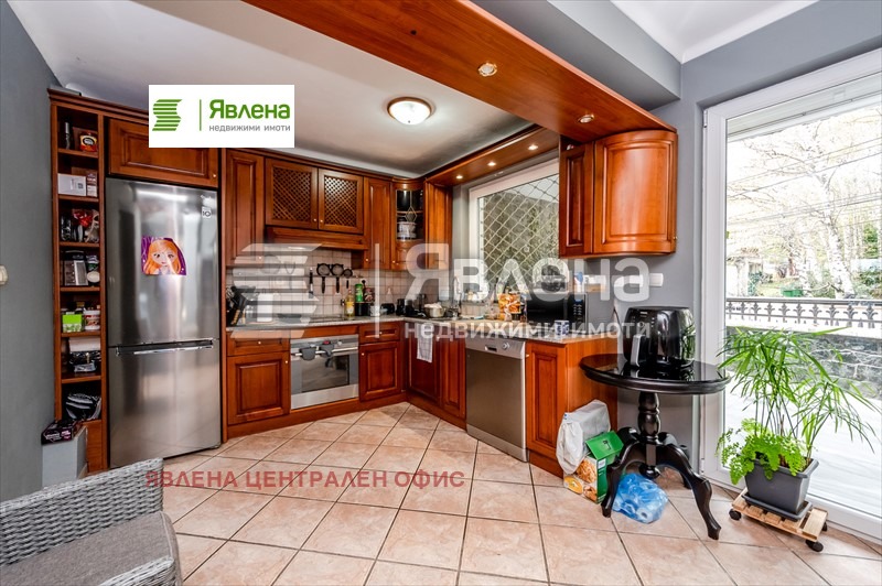 Продава КЪЩА, гр. София, в.з.Бояна