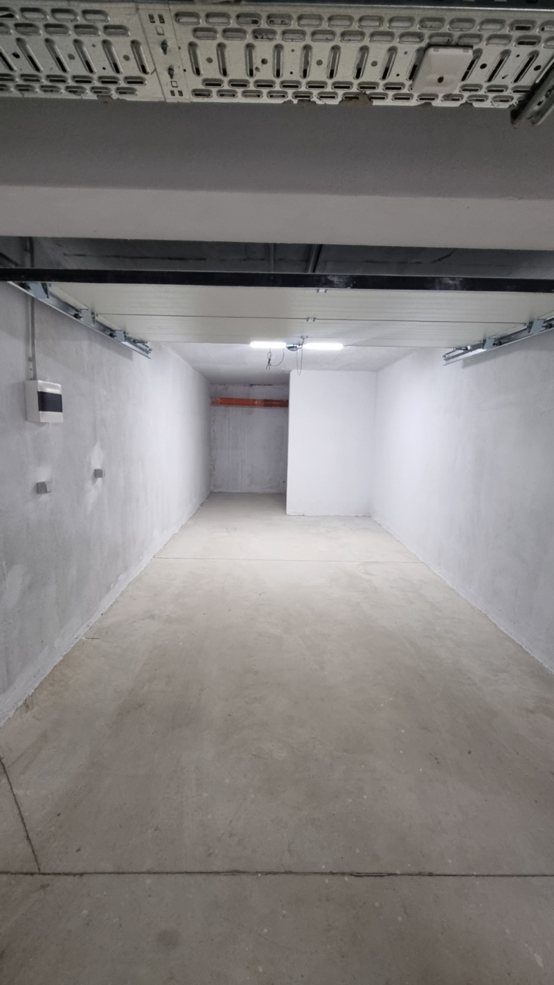 En venta  Cochera Sofia , Malinova dolina , 50 metros cuadrados | 10771529 - imagen [2]