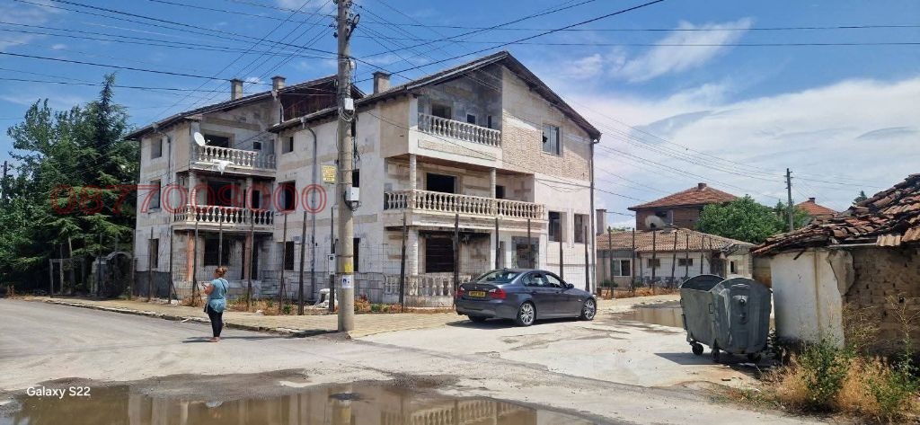 Продава КЪЩА, с. Катуница, област Пловдив