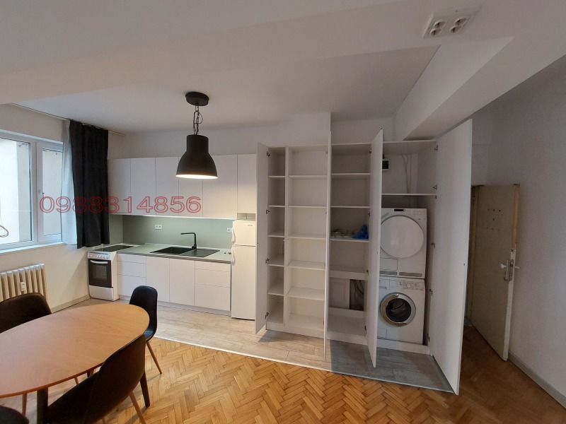 Продава 1-СТАЕН, гр. София, Център, снимка 8 - Апартаменти - 52827300