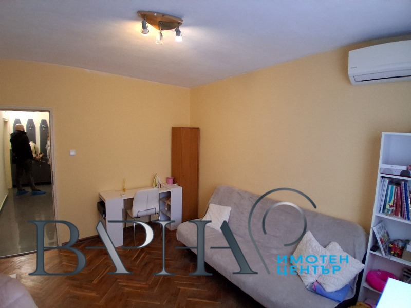 Продава  3-стаен град Варна , Център , 92 кв.м | 28734799 - изображение [8]