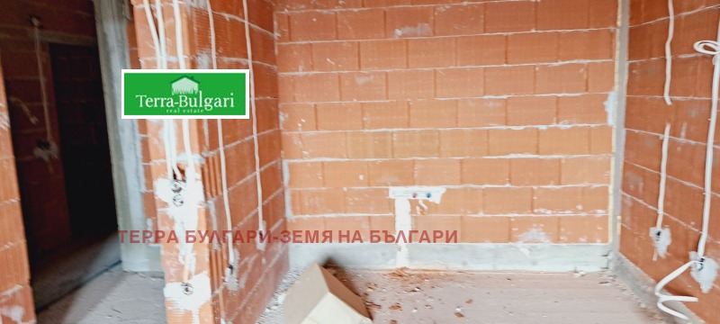 Продава  3-стаен град Перник , Ладовица , 130 кв.м | 62012966 - изображение [2]