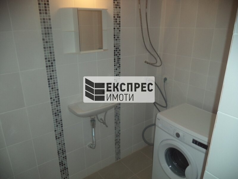 Продава МНОГОСТАЕН, гр. Варна, Център, снимка 9 - Апартаменти - 54205391