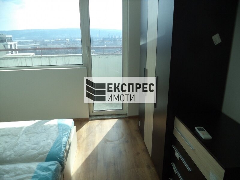 Продава МНОГОСТАЕН, гр. Варна, Център, снимка 7 - Апартаменти - 54205391