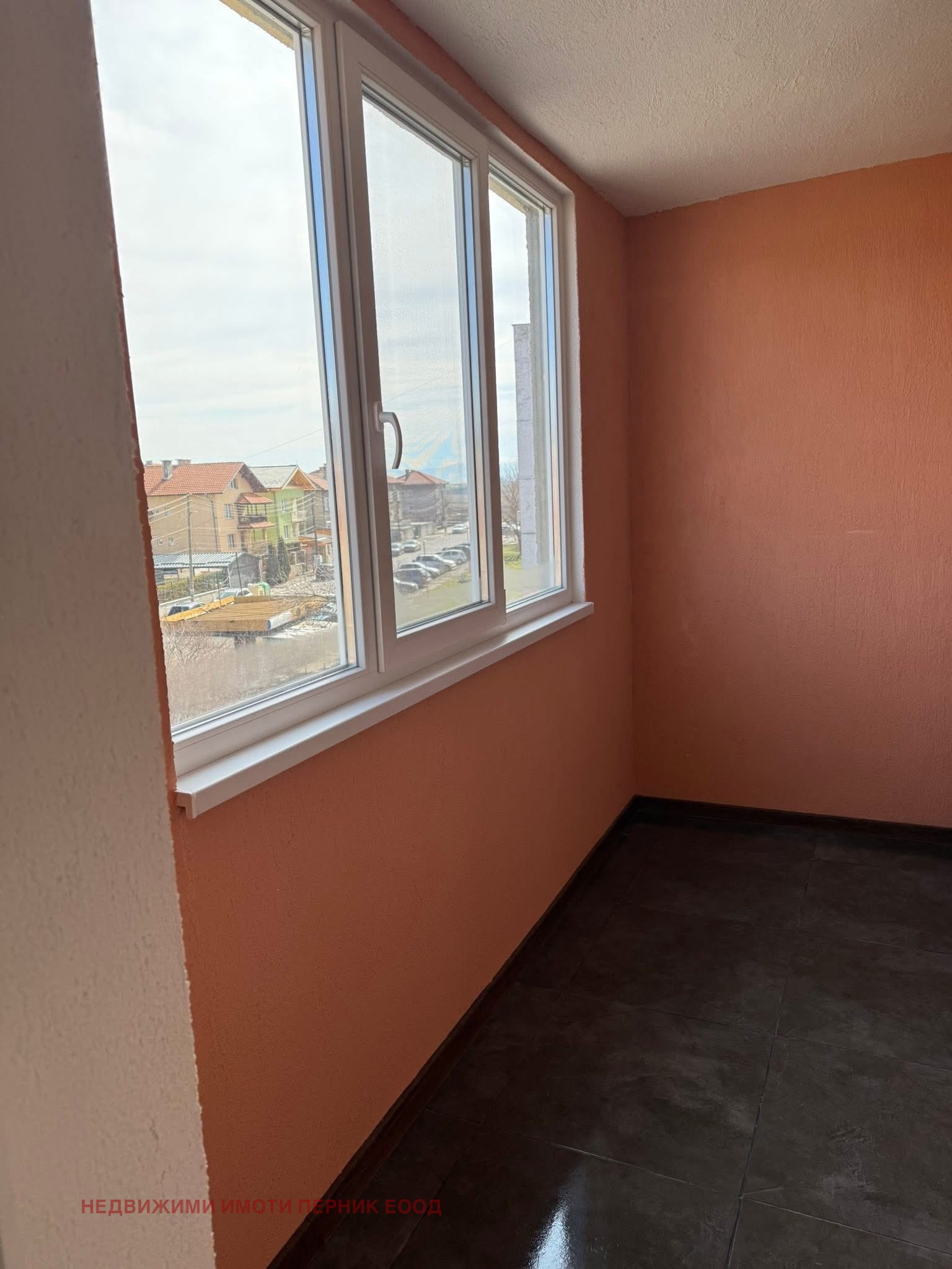 Продава 2-СТАЕН, гр. Радомир, област Перник, снимка 2 - Апартаменти - 53704456