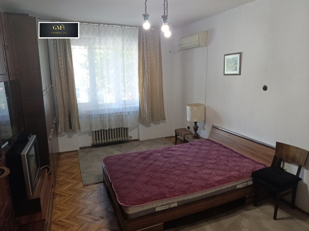 Продава 2-СТАЕН, гр. Плевен, Идеален център, снимка 10 - Апартаменти - 54679042