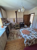 Продава КЪЩА, област Враца, с. Брусен • 110000 € / 215141.30 лв. • 27974200 10