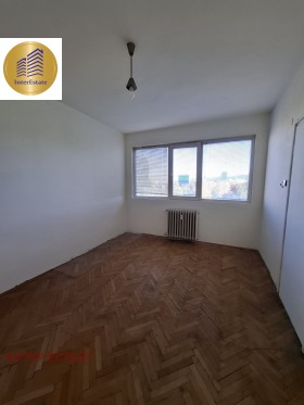 1 chambre Iztok, Sofia
