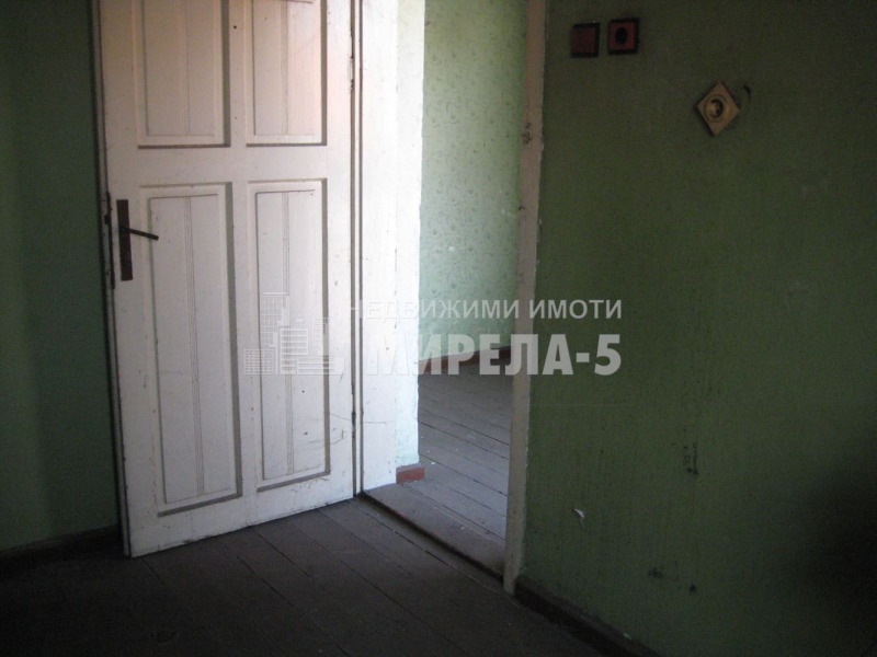 Продава КЪЩА, гр. Русе, Родина 4, снимка 2 - Къщи - 47286478