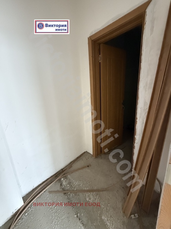 Продава МАГАЗИН, гр. Велико Търново, Бузлуджа, снимка 2 - Магазини - 52400607