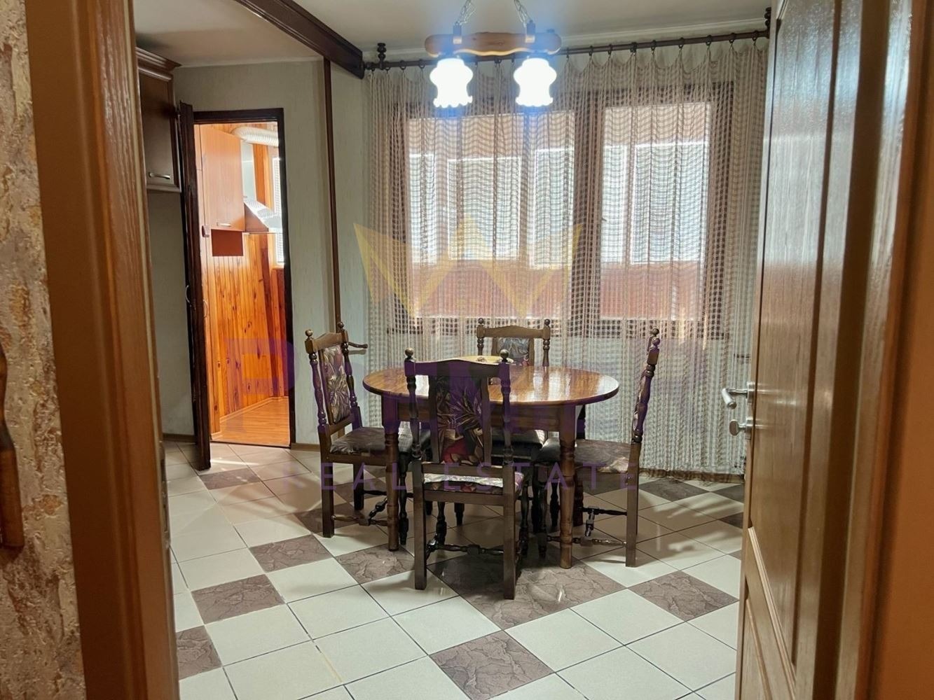 Продава 4-СТАЕН, гр. Пловдив, Кършияка, снимка 2 - Апартаменти - 55889046