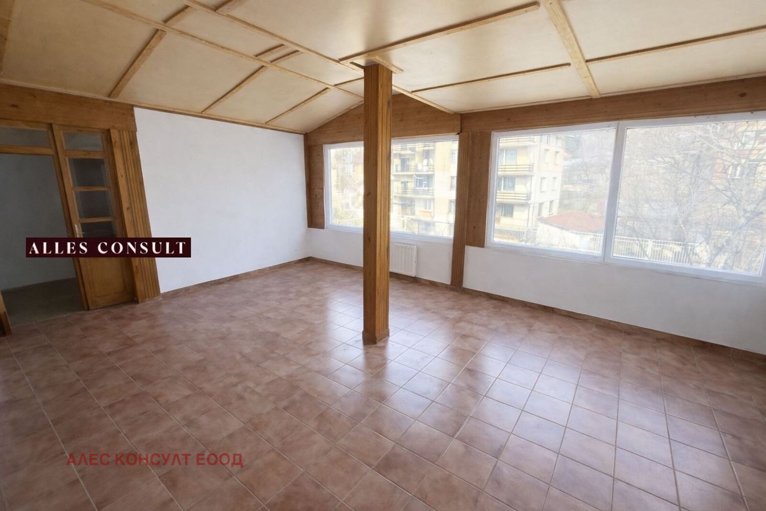 Продава КЪЩА, гр. София, с. Владая, снимка 3 - Къщи - 54833426