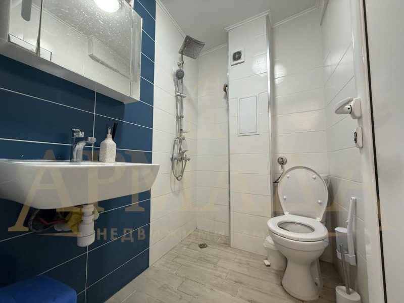 De vânzare  1 dormitor Plovdiv , Camenița 2 , 75 mp | 37606680 - imagine [7]