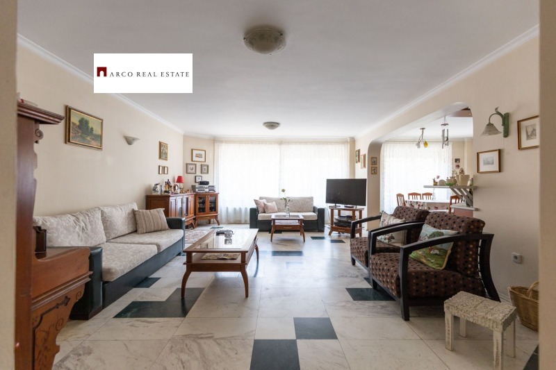 Продава 4-СТАЕН, гр. София, Белите брези