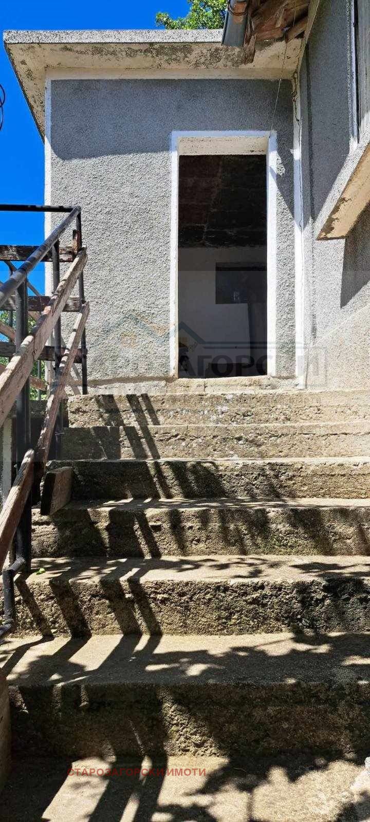 Myytävänä  Talo Stara Zagoran alue , Ljuljak , 150 neliömetriä | 97224314 - kuva [2]