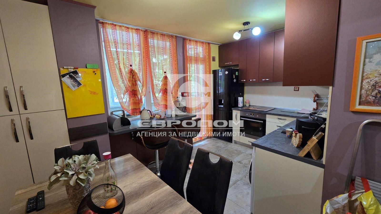 Продава 4-СТАЕН, гр. Стара Загора, Център, снимка 2 - Апартаменти - 55922109