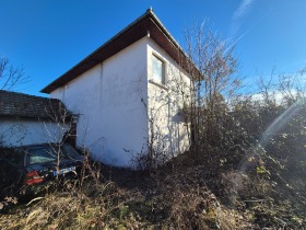 House Tryavna, region Gabrovo 4