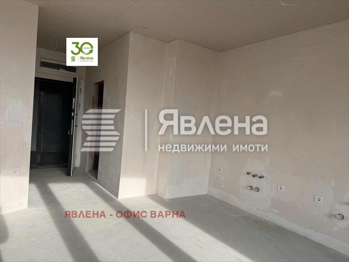 Продава 3-СТАЕН, гр. Варна, Бриз, снимка 2 - Апартаменти - 54259762