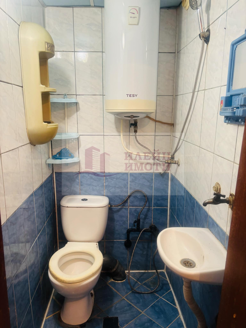 Продава  Къща град Русе , Здравец Изток , 159 кв.м | 93109732 - изображение [11]