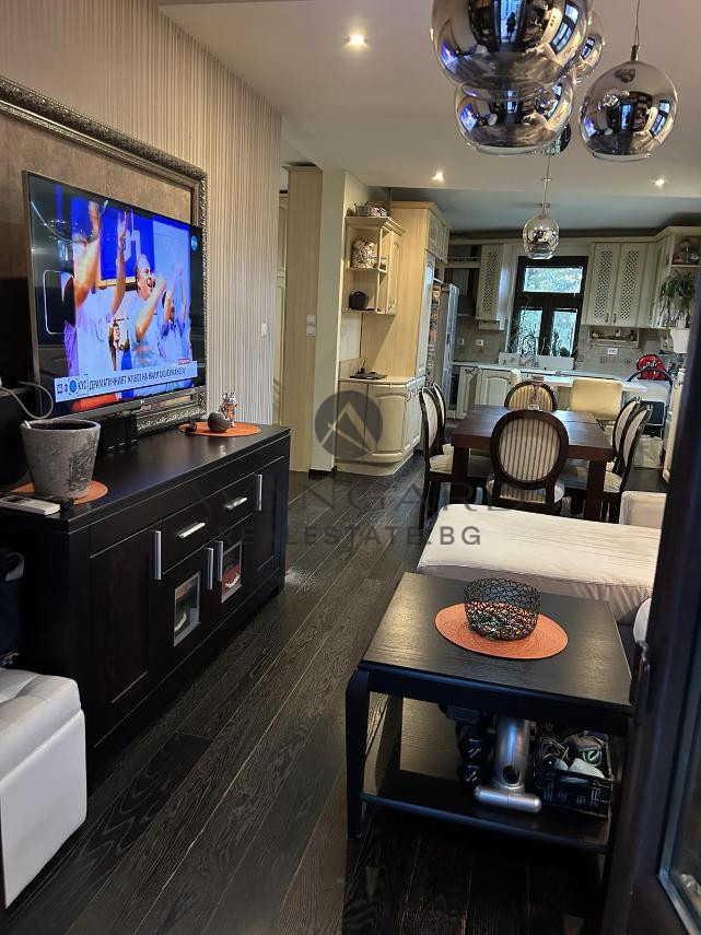 Продава КЪЩА, гр. Пловдив, Център, снимка 4 - Къщи - 52693105