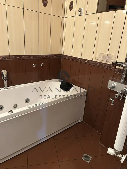 Продава КЪЩА, гр. Пловдив, Център, снимка 9 - Къщи - 52693105