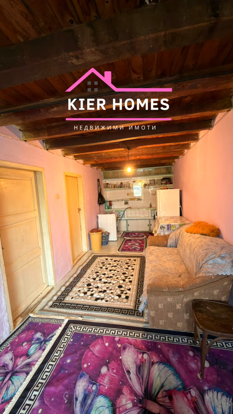 Продава КЪЩА, с. Елена, област Хасково, снимка 8 - Къщи - 53123187