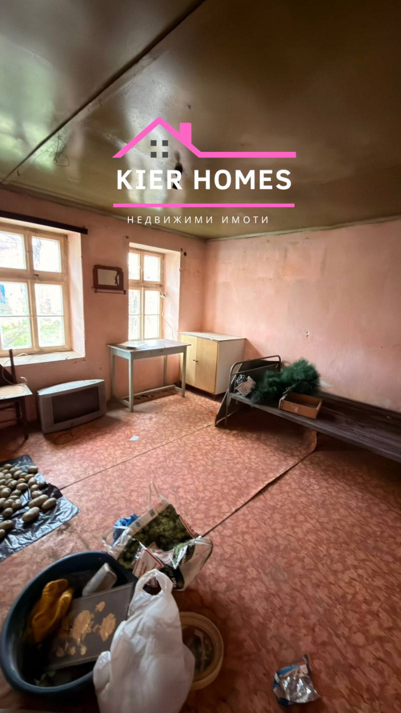 Продава КЪЩА, с. Елена, област Хасково, снимка 9 - Къщи - 53123187