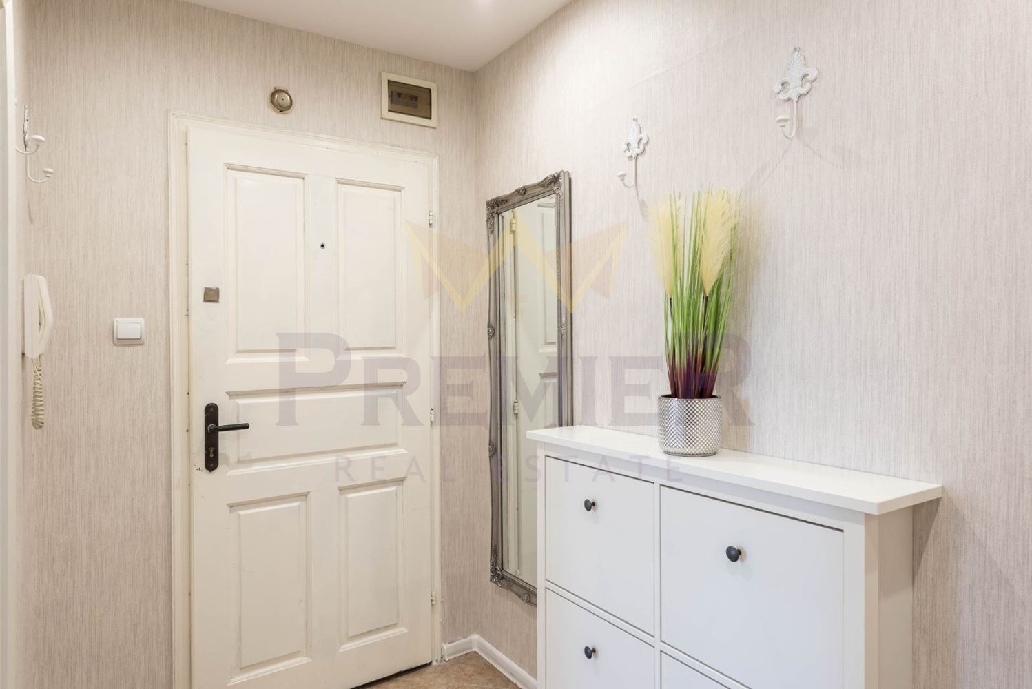 Продава 3-СТАЕН, гр. Варна, Окръжна болница-Генерали, снимка 10 - Апартаменти - 53703353