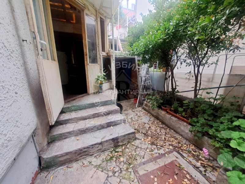 Продава КЪЩА в град Варна, Център - 61 кв.м / 140 000 € » 273 816.20 лв., РЕПУБЛИК НЕДВИЖИМИ ИМОТИ