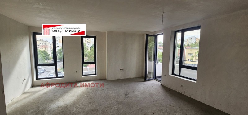 Продава  3-стаен град Стара Загора , Железник - център , 91 кв.м | 89877038