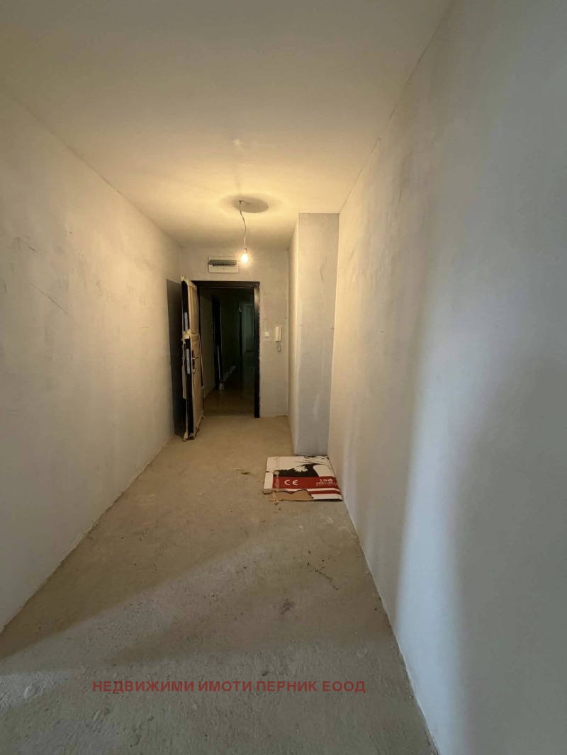 Продава 3-СТАЕН, гр. Перник, Изток, снимка 3 - Апартаменти - 53520208