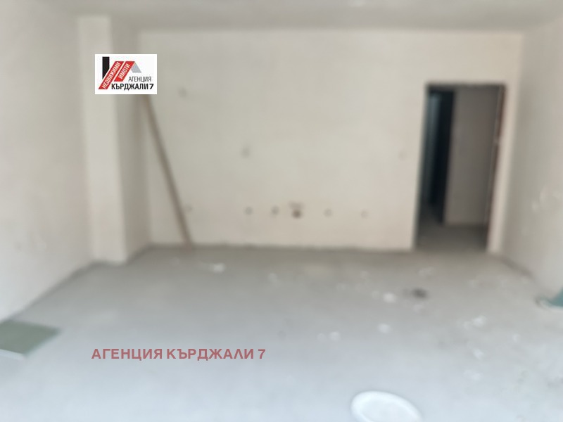 Продава 3-СТАЕН, гр. Кърджали, Възрожденци, снимка 7 - Апартаменти - 53601881