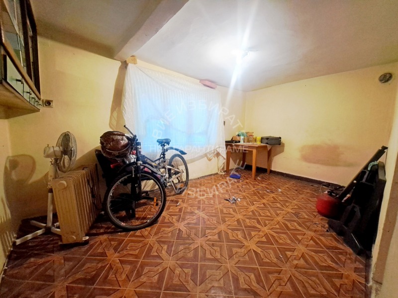 Продава КЪЩА, гр. Варна, Център, снимка 2 - Къщи - 52088368