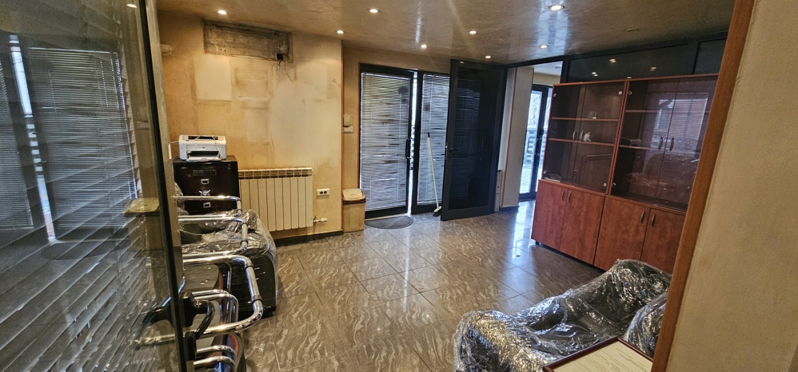 Продава ОФИС, гр. София, Оборище, снимка 17 - Офиси - 53412865