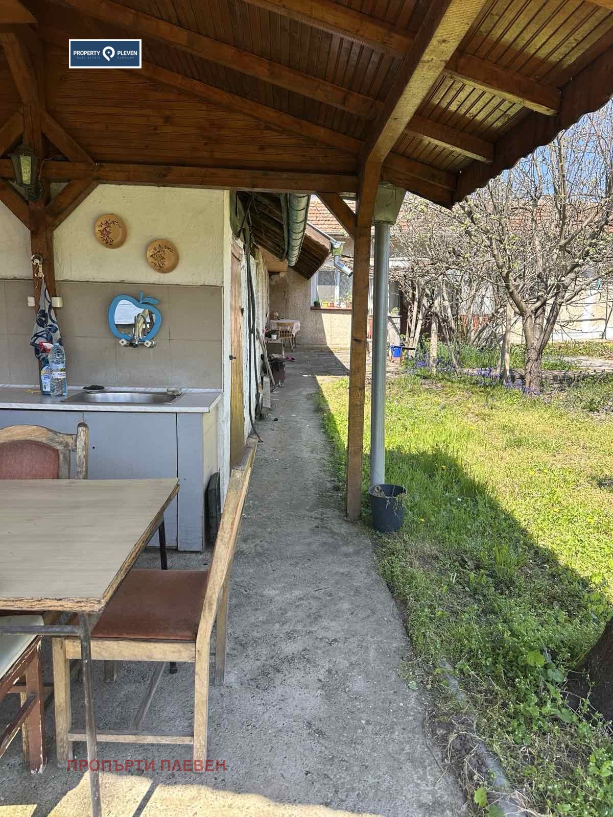 Продава КЪЩА, с. Телиш, област Плевен, снимка 8 - Къщи - 54560575